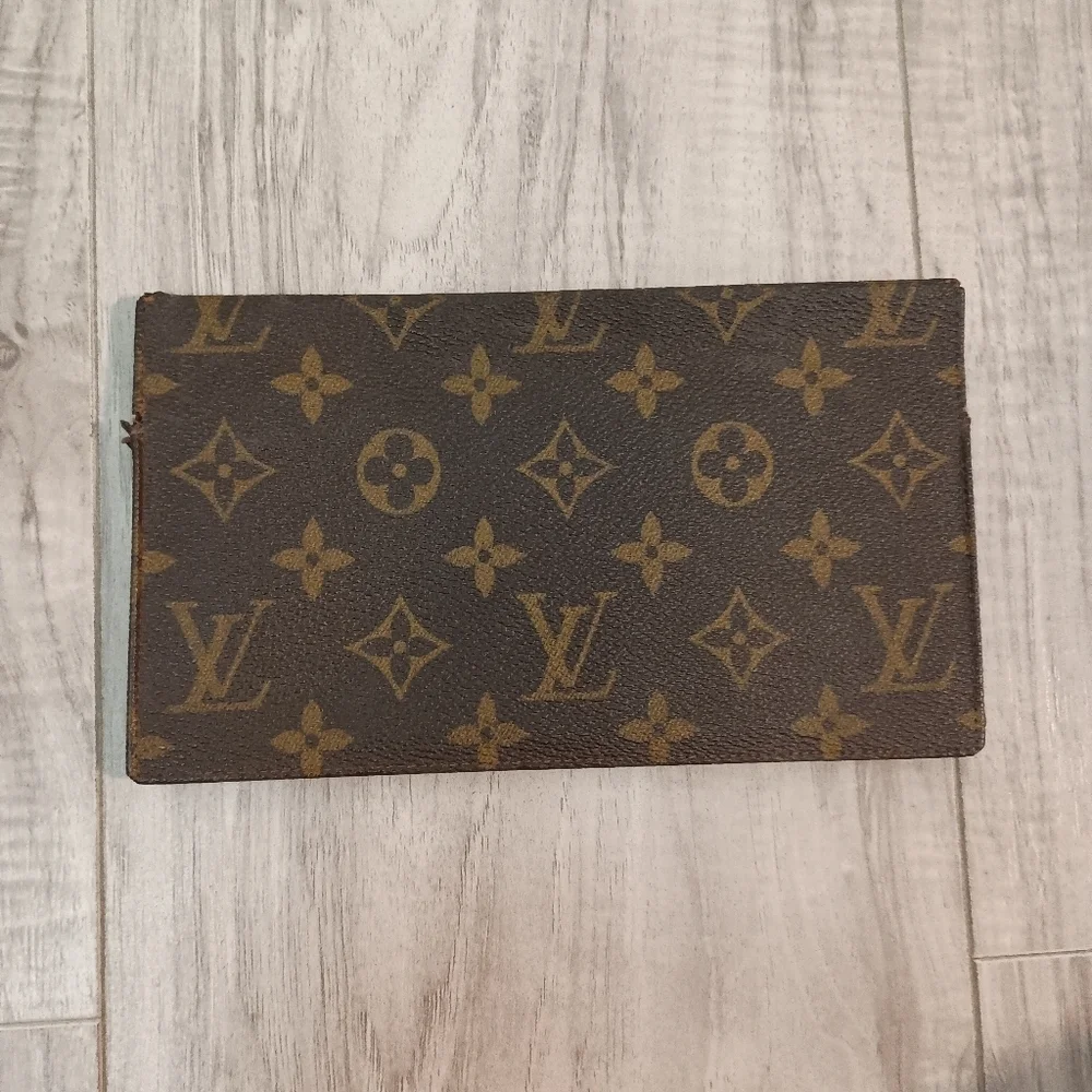Louis Vuitton vintage check book
